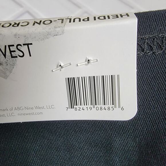 Nine West Heidi Pull-On Crop Jeans Pants Black Women's Size 4 - Picture 8 of 8